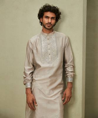 The contemporary classic grey kurta set 2