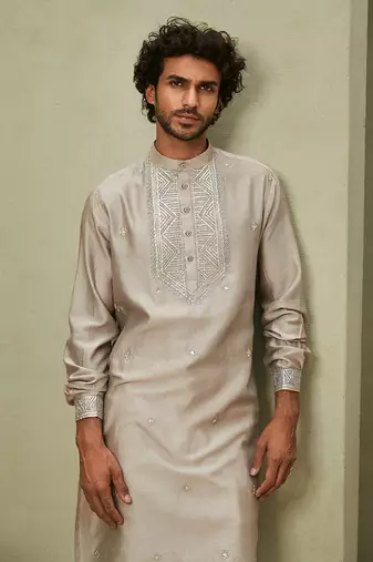 The contemporary classic grey kurta set