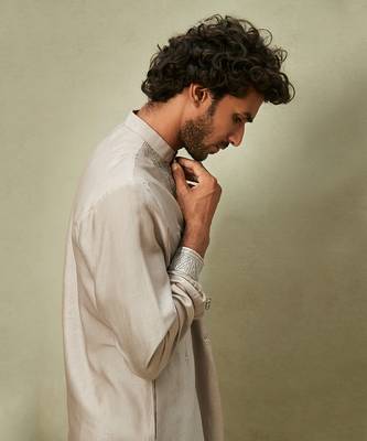 The contemporary classic grey kurta set 5