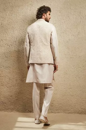 The new classic beige kurta set