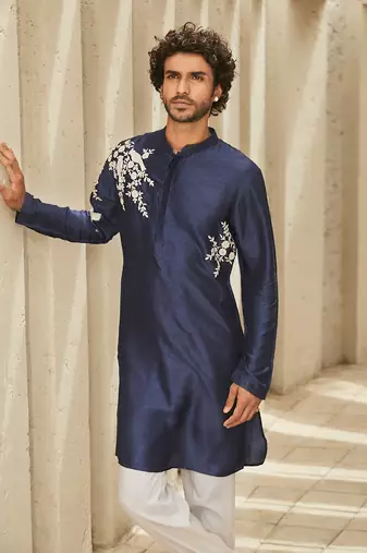 The heritage noir navy kurta set