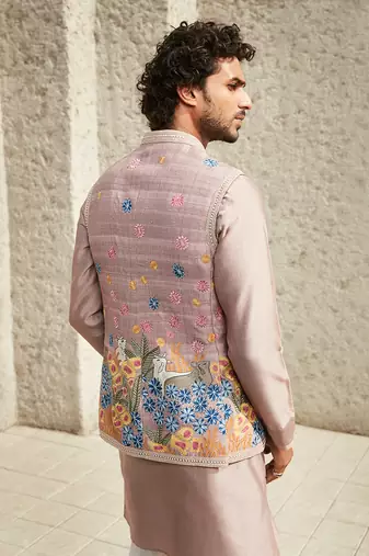 The new classic onion pink kurta set