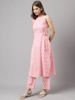Fancy Pink Colour Partywear Kurti Bottom Set For Girlish Looks 4