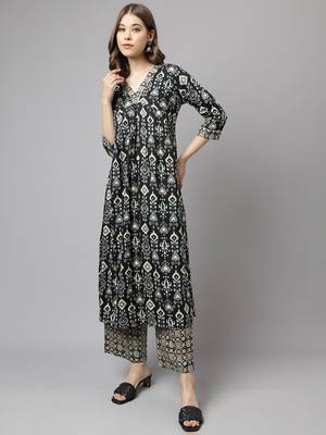 Fancy Black Colour Designer Partywear Kurti Bottom Set For Girlish Looks 4