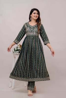 Green Colour Fancy Reaymade Salwar Kameez For Ethnic Party 4