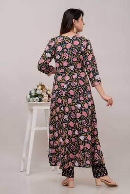Green Colour Fancy Reaymade Salwar Kameez For Ethnic Party 2