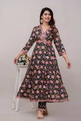 Green Colour Fancy Reaymade Salwar Kameez For Ethnic Party 4