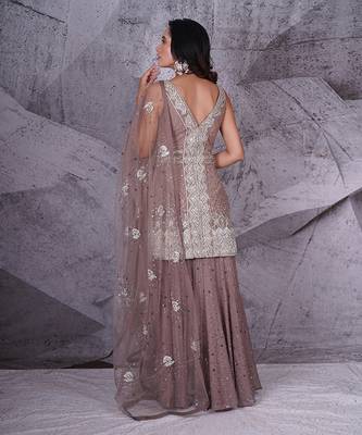 The spree embroidered kurta set 3