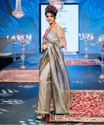 Silver skirt saree set 3