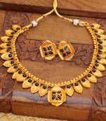 Matte finish necklace set