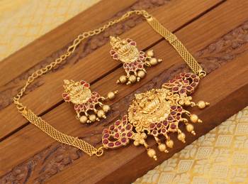 Matte finish lakshmi chocker set 1
