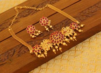 Matte finish peacock chocker set 2