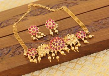 Matte finish peacock chocker set 3