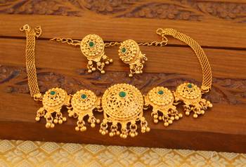 Matte finish chocker set 1