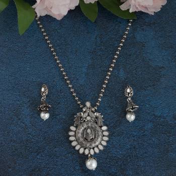 Mansiyaorange oxidized silver  peacock theme pendant chain jewellery  set 4