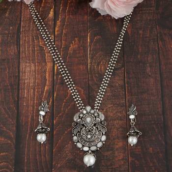 Mansiyaorange oxidized silver  peacock theme pendant chain jewellery  set for women 1