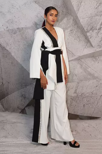 The yin-yang blazer set