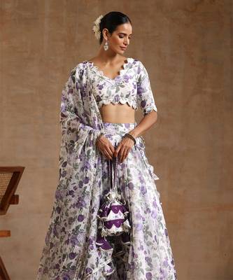 Gul Jamini White Lehenga Set 3