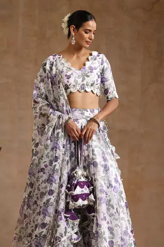 Gul Jamini White Lehenga Set