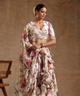Gul Sufiyana White Lehenga Set 2