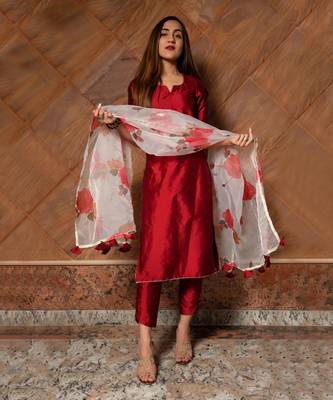 Maroon phool taffeta suit set 1