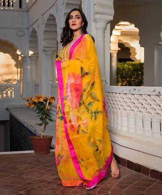 Yellow Cotton Silk Gotti Patta Kurta Set with Floral Dupatta 2
