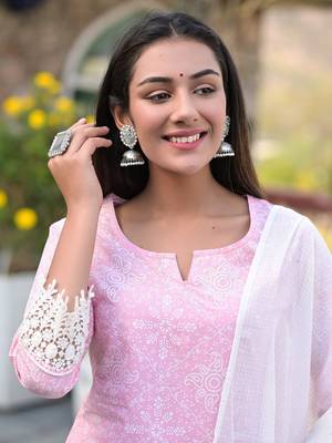 Hatheli bandhani printed lace detail cotton kurta 2