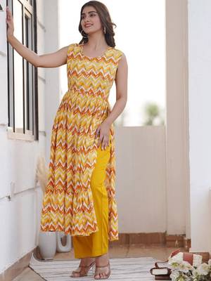 Hatheli chevron printed mirror work pure cotton straight kurta 1