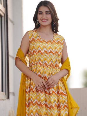 Hatheli chevron printed mirror work pure cotton straight kurta 4