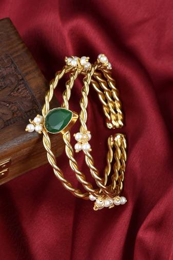 Gold plated pearl triple bracelet