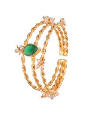 Gold plated pearl triple bracelet 3