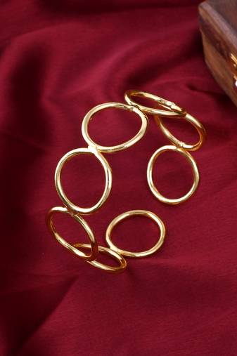 Spiral golden kada bracelet
