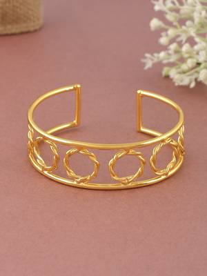 Circular connect gold plated bracelet 1