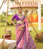 Elora  Printed Patola Silk Blend Saree With Contrast Border And Blouse For Women (Bbaypink)