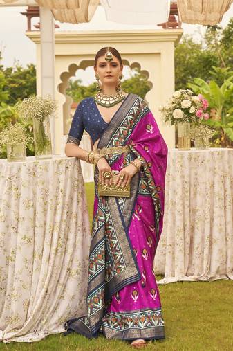 Elora  Printed Patola Silk Blend Saree With Contrast Border And Blouse For Women (Pink)