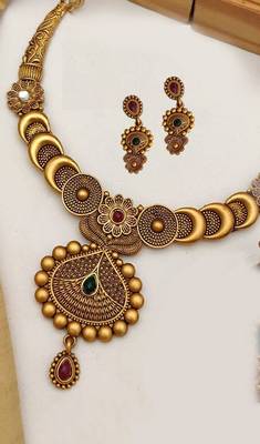 Stylish Jewellery Necklace Set Gold Plated Jewellery Set for Women 1