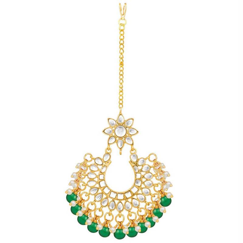 I Jewels Traditional Gold Plated Kundan Pearl Wedding Choker Jewellery Set Earrings & Maang Tikka for Women (K7077G)