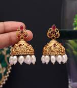 Rani color matte gold earrings