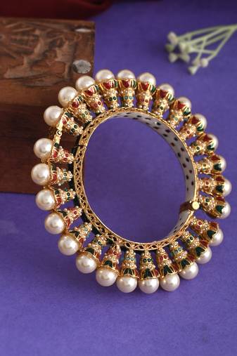 Gold plated kundan pearl heavy gokhru kada bracelet