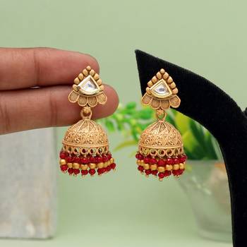 Maroon color matte gold earrings 1
