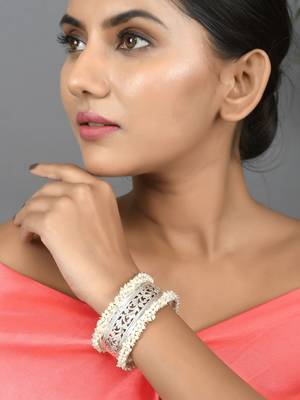 Silver plated pearl handcrafted cuff bracelet 2