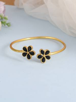 Handcrafted western gold plated bracelet 1
