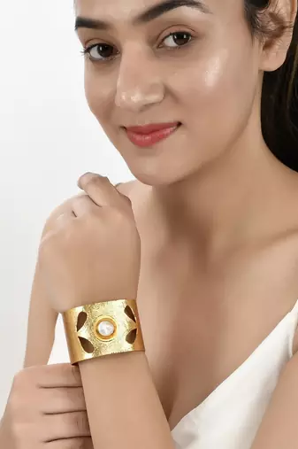Gold plated traditional kada bracelet