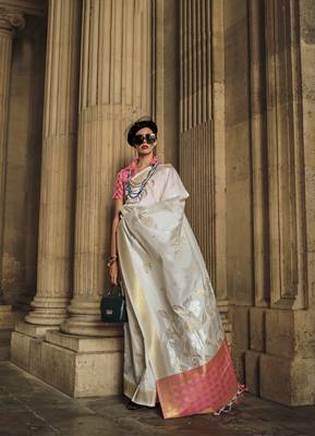 Off White silk blend Weaving Work Saree 1