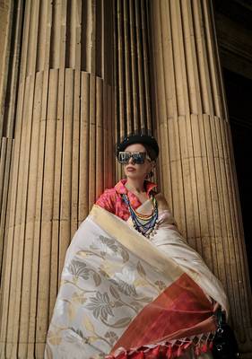 Off White silk blend Weaving Work Saree 3