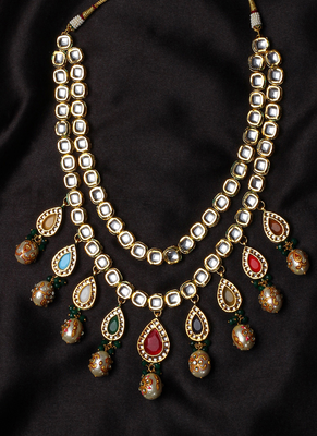 Runjhun traditional kundan & pearl studded necklace jewellery set for women 3