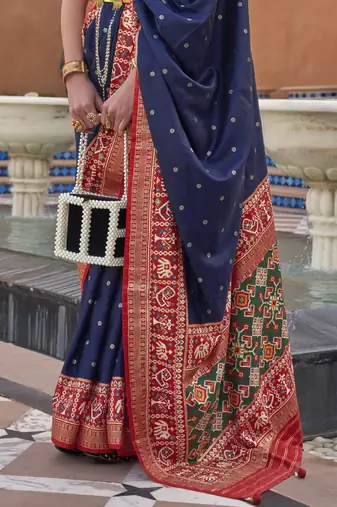 Elora Woven Designed Patola Silk Blend Saree (Indigo Blue)