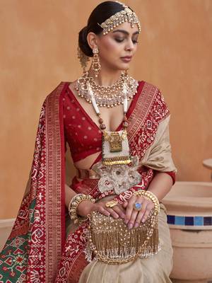 Red and Cream Silk-Blend Zari Embroidered Patola Saree 2