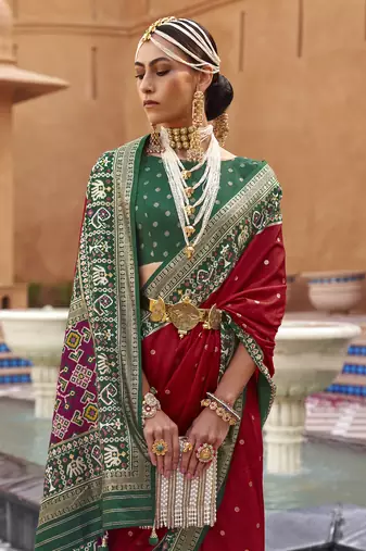 Elora Woven Designed Patola Silk Blend Saree (Red)