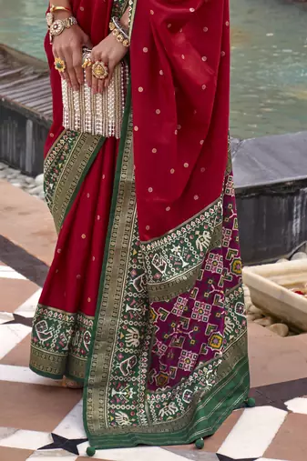 Elora Woven Designed Patola Silk Blend Saree (Red)